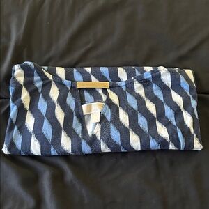 Michael Kors Women’s XL Navy and Light Blue Top Gold Accent Blouse